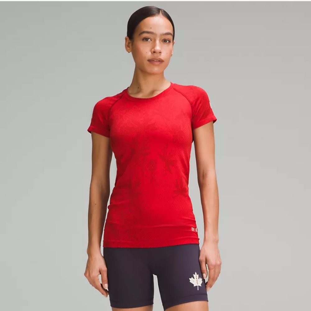 Lululemon Team Canada Swiftly Tech Short-Sleeve Shirt 2.0 Hip Length